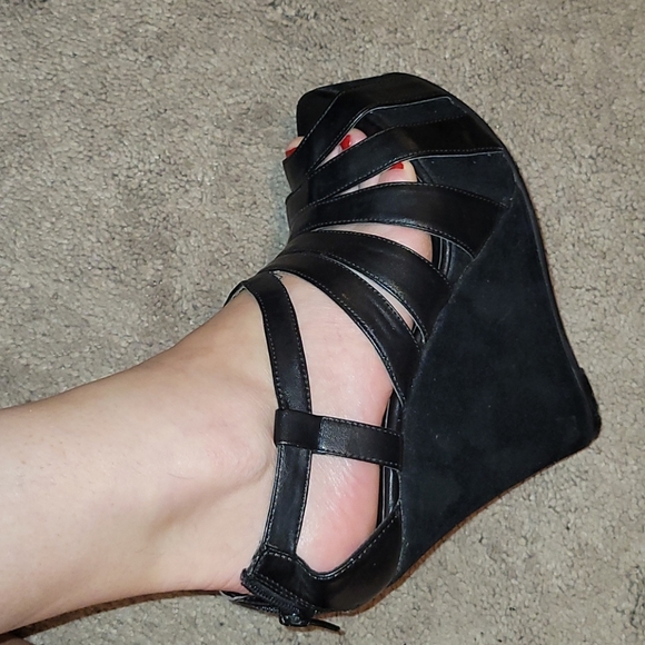 Forever 21 wedges. Size 8 - Picture 7 of 8